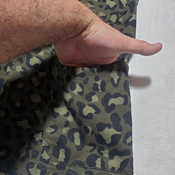 LEVIS ENGINEER JACKET SIZE SMALL MEN'S CHEETAH LEOPARD OLIVE GREEN BLACK - Picture 10 of 14